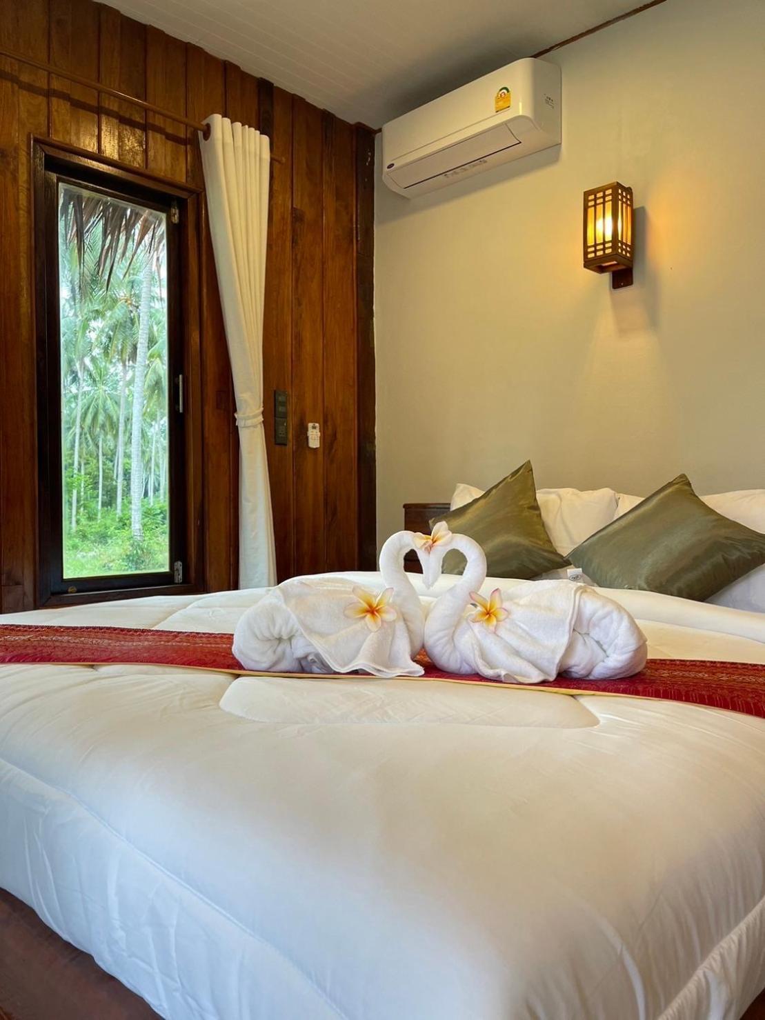 Coco Canopy Boutique Resort Koh Jum Exterior photo