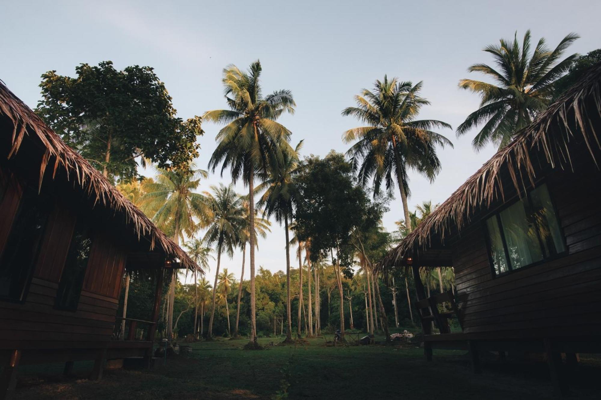 Coco Canopy Boutique Resort Koh Jum Exterior photo